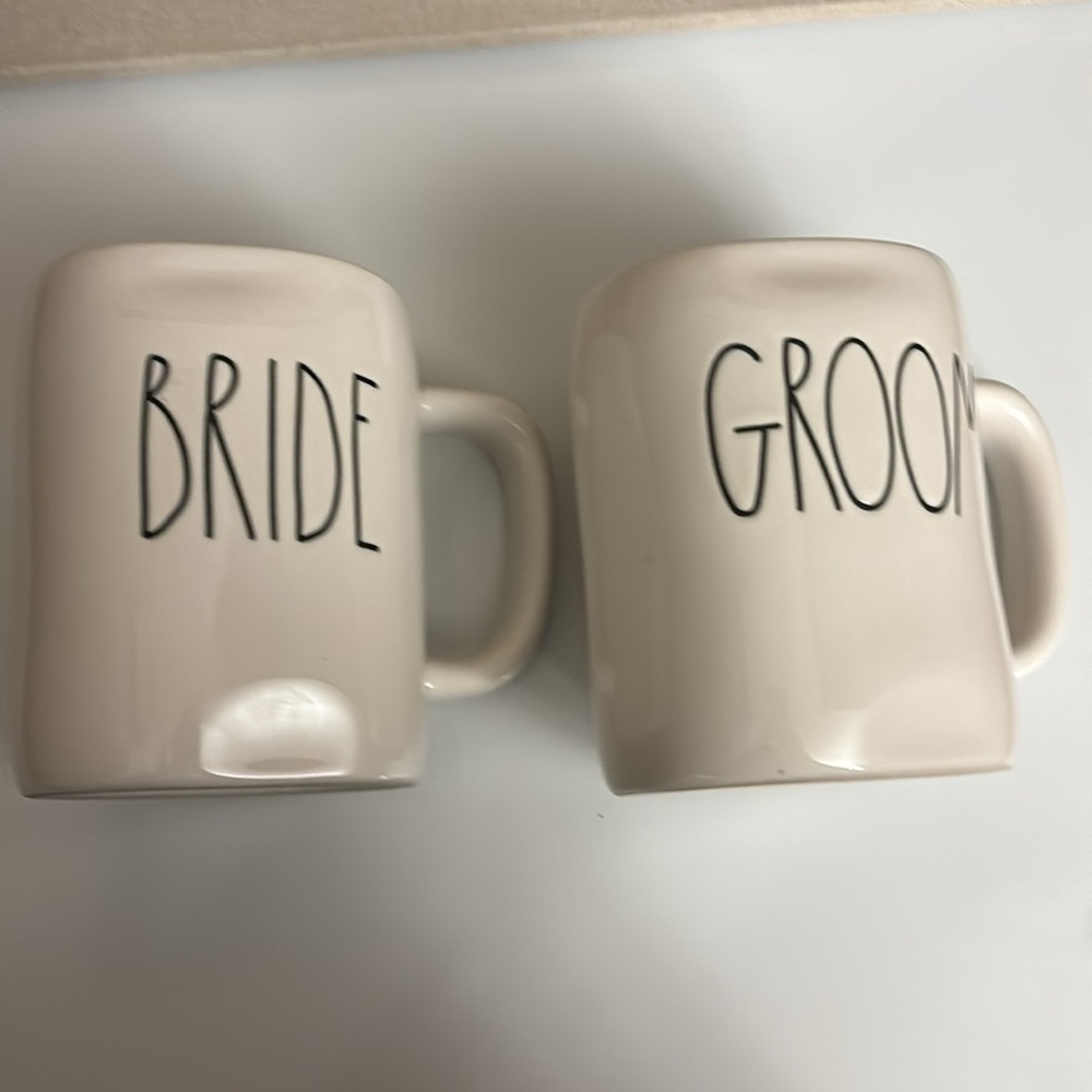 ☕️ RAE DUNN, “Bride & Groom”  by Magenta